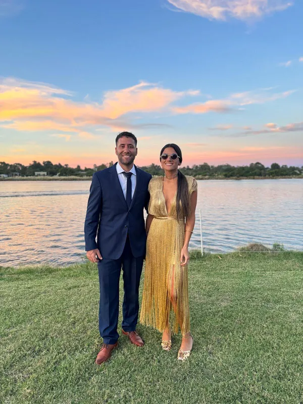 Vestido dorado flecos
