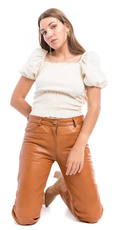 Pantalòn Agnes marròn en cuero. Club 1000.