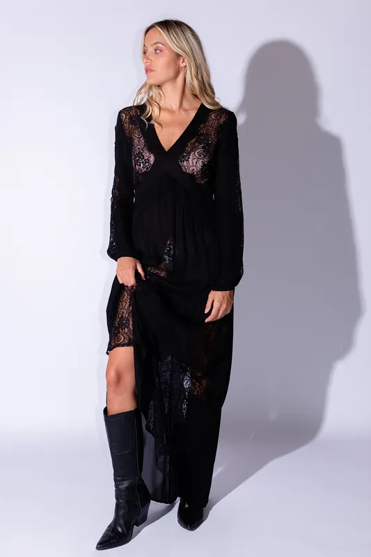 vestido negro largo ZARA, transparencias y encaje