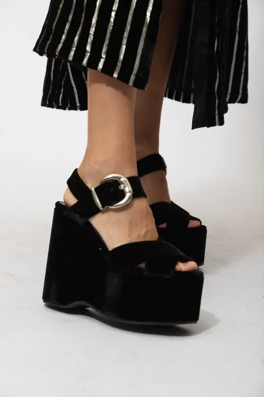 Sandalias Vienty Velvet Negra