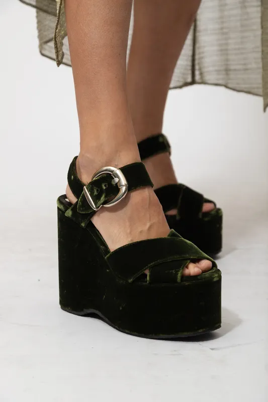 Sandalia Vienty Velvet Verde