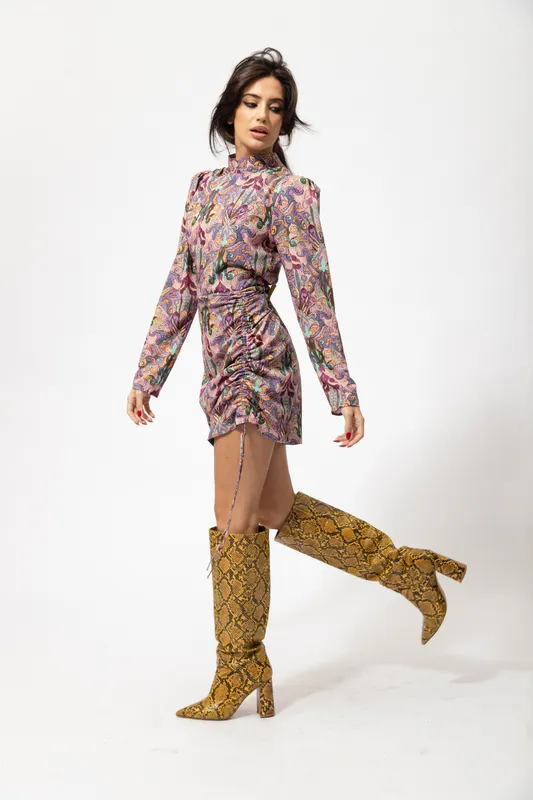 Vestido corto estampa floreado lila