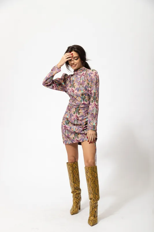 Vestido corto estampa floreado lila