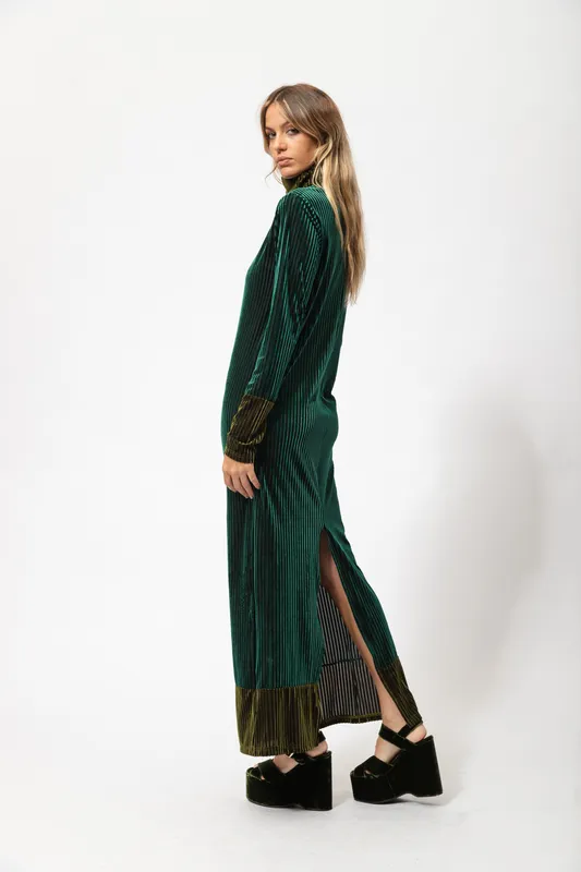 Vestido Larga Cuello Alto Velvet lineas Verdes WEILI ZHENG