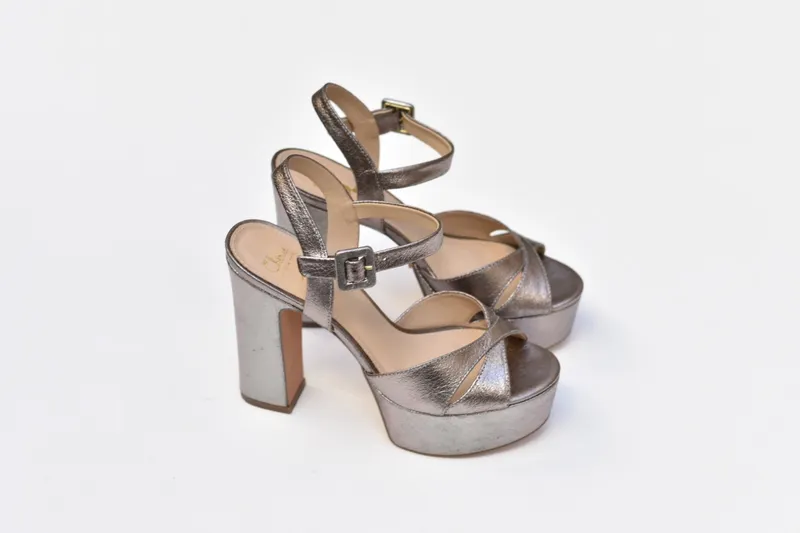 Sandalia Cherie Plateada