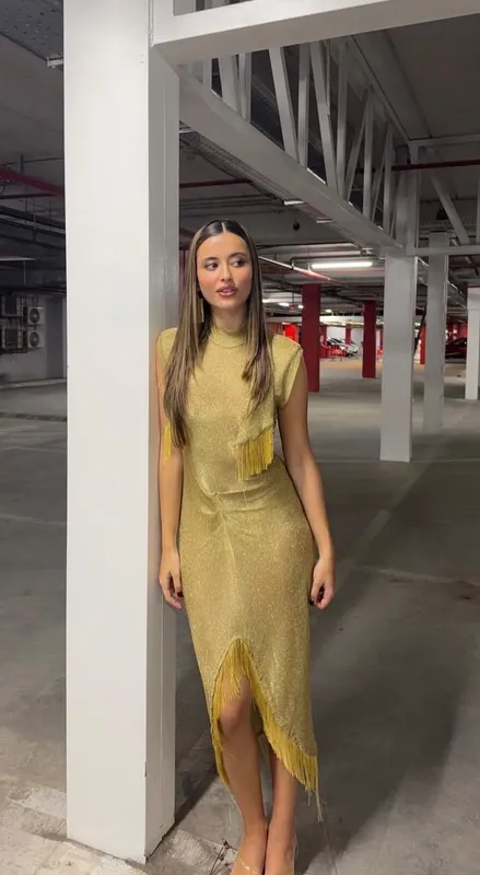 vestido dorado cleopatra