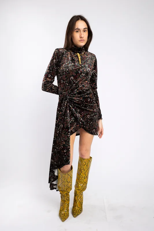 Vestido Velvet caro criado