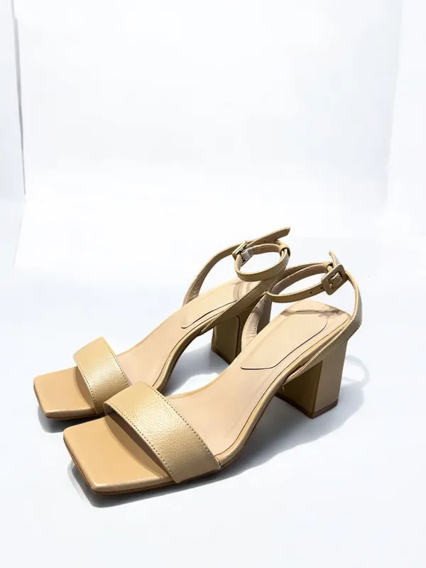 sandalia aura beige t36