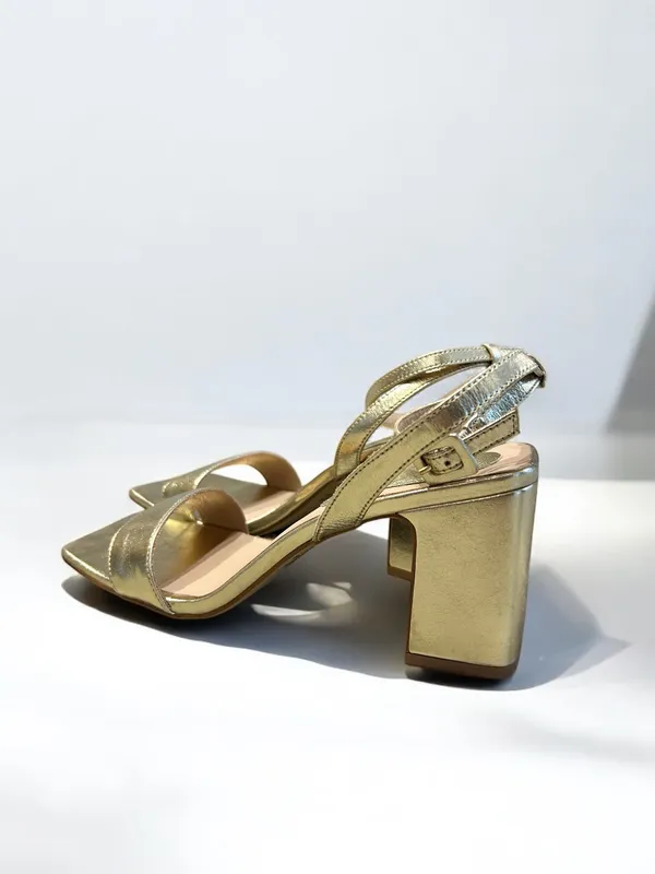 sandalia aura dorada t38