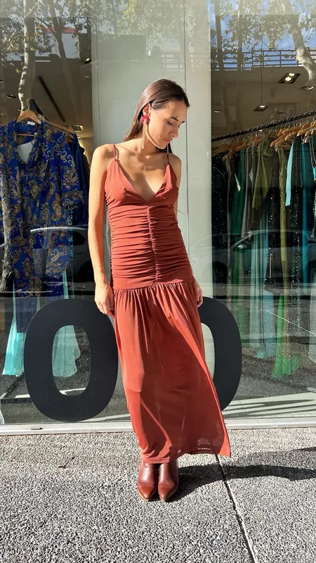 Vestido Largo Frunce Microtul Marron