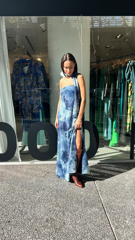 Vestido Strapless Batik Azul Pauli