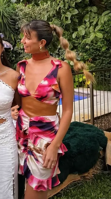 vestido estampa y cuero Emme