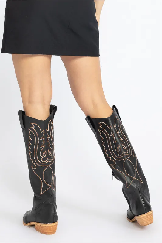 Botas Tejanas Negras con bordados en tonos marrones