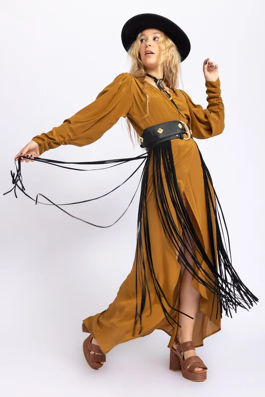 Cinturón Caro Criado Negro Flecos