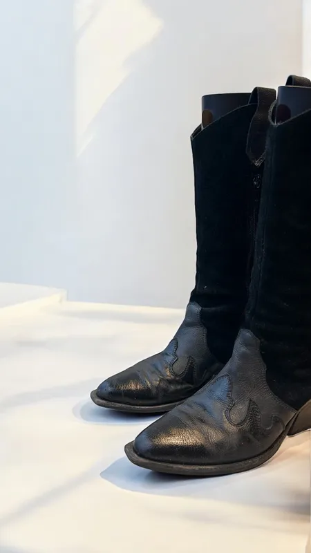 Tejana negra terciopelo 37