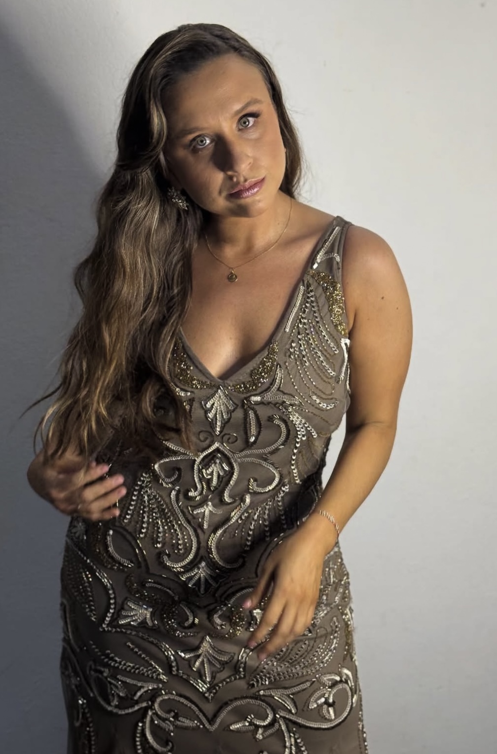 Vestido bordado marron