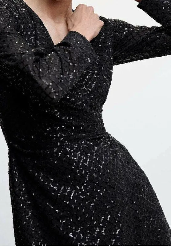 Vestido negro mango frunce