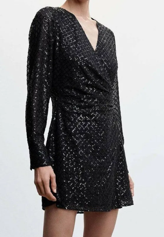 Vestido negro mango frunce