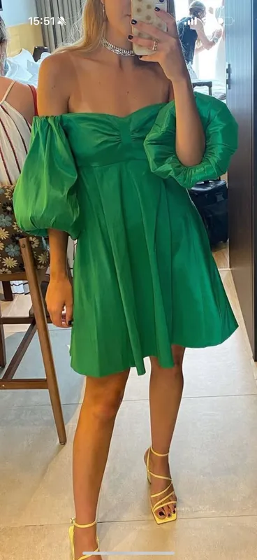 Vestido verde manga balloon
