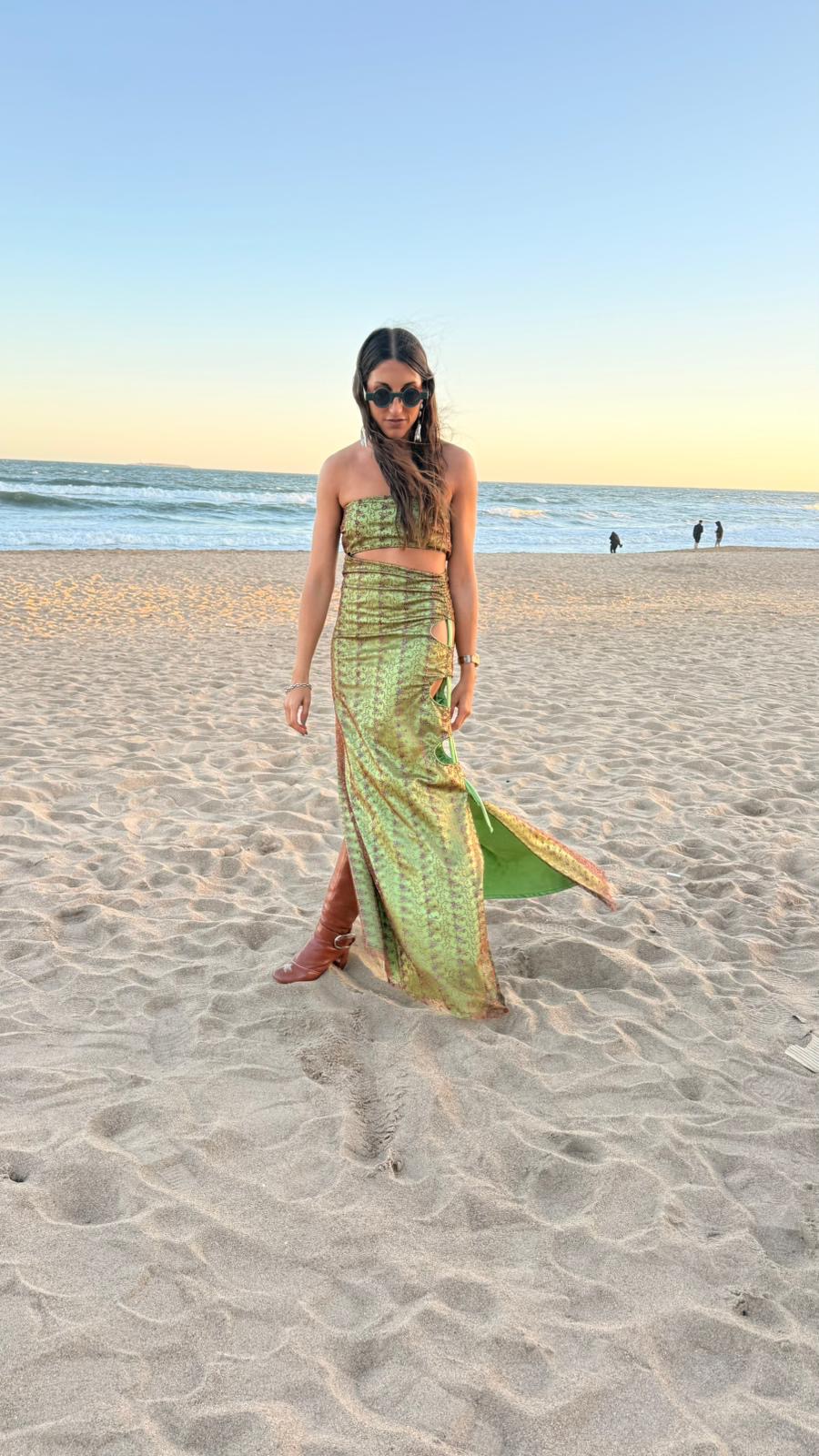 Agnes Strapless cut verde y bordeaux