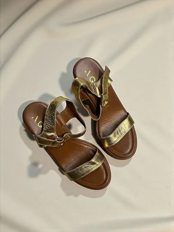 Sandalia agnes elegante sport