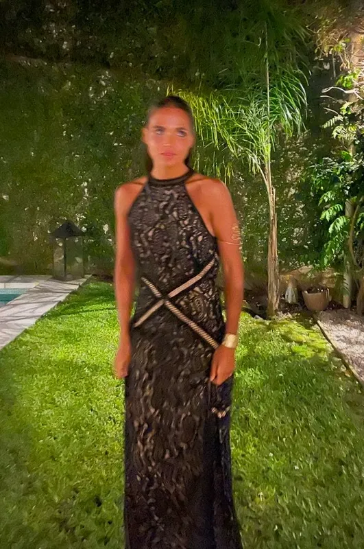 Vestido encaje negro halter 