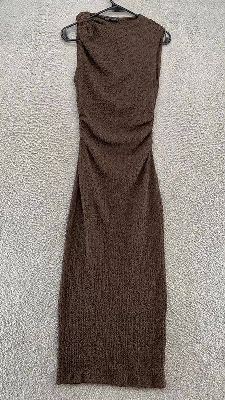 Vestido zara marron chocolate, frunces hombro