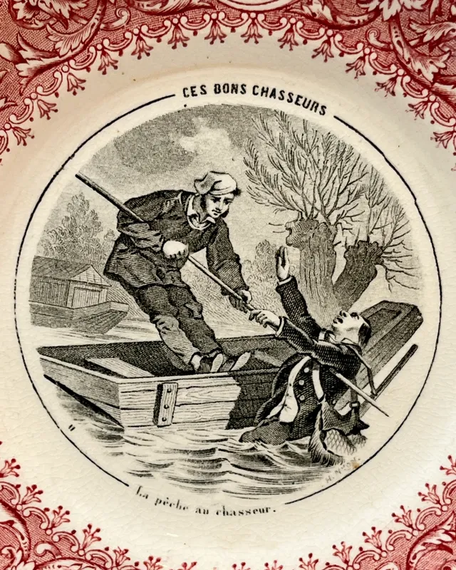 Plato loza francesa con escena