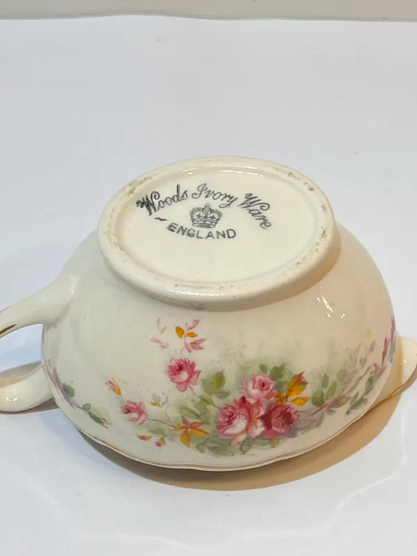 Cremera o lecherita inglesa woods ivory