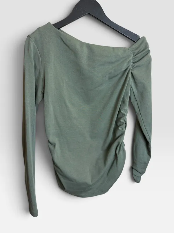 Remera verde zara