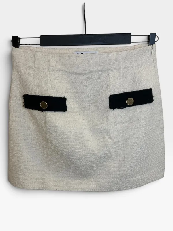 Pollera cruda c/negro zara