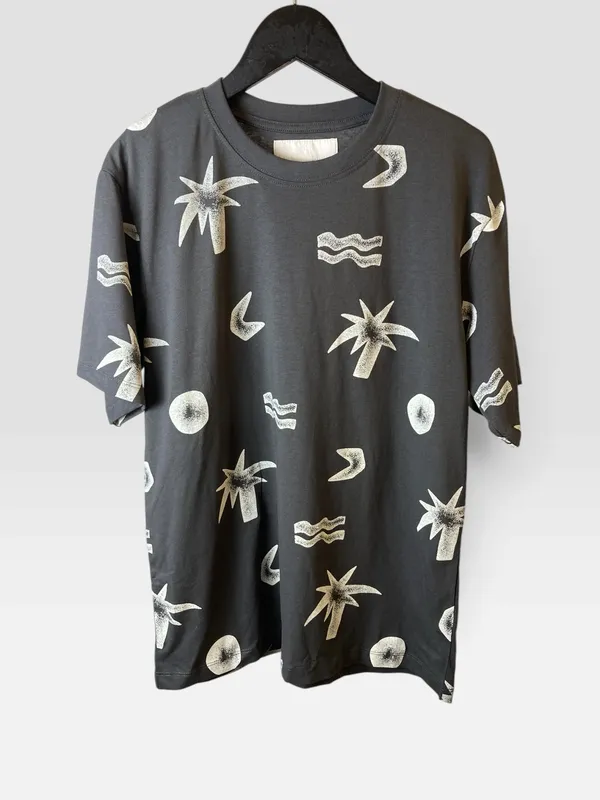 Remera gris estampada zara