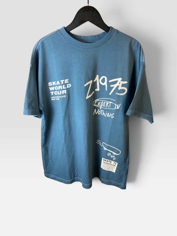 Remera azul estampada zara