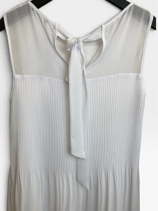 Blusa blanca plisada orsay