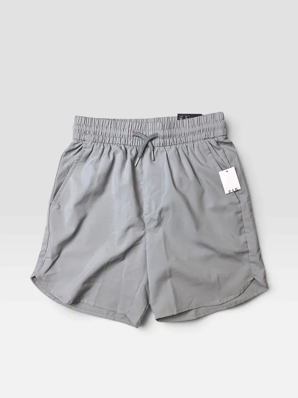 Short gris gap