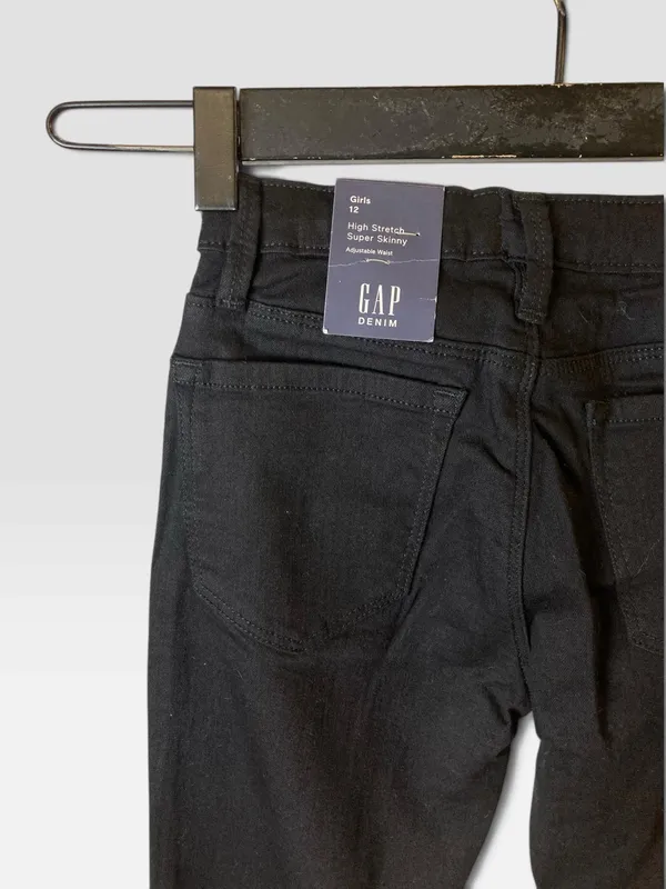 Jean negro gap