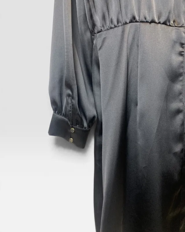 Vestido negro saten zara