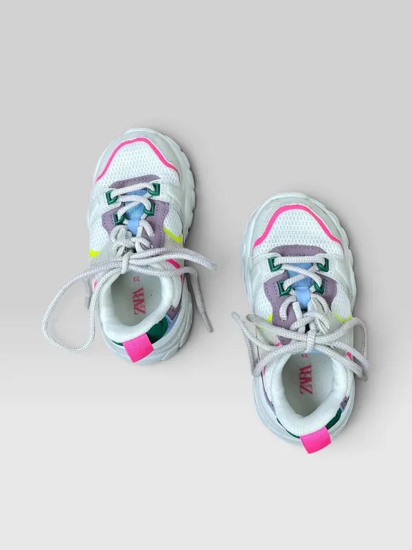 Zapatillas zara