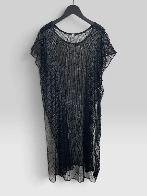 Vestido mc negro tejido  calado c/circulos indian