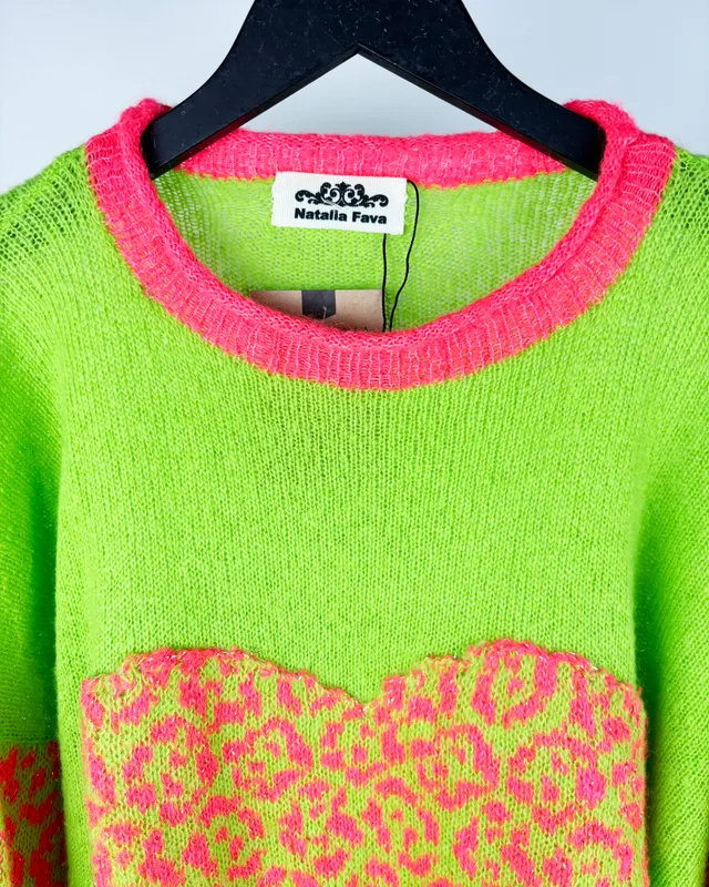 Buzo verde y rosado natalia fava
