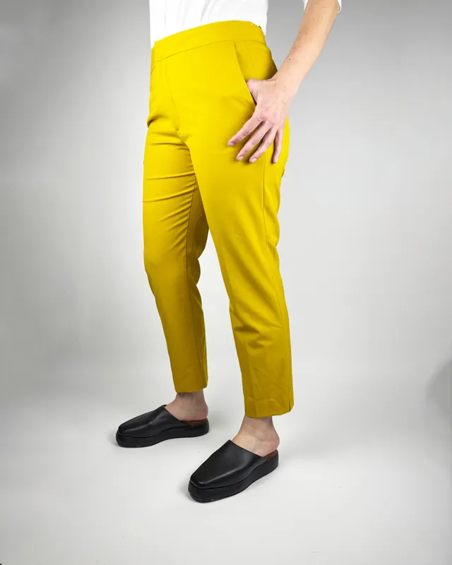 Pantalon mostaza zara