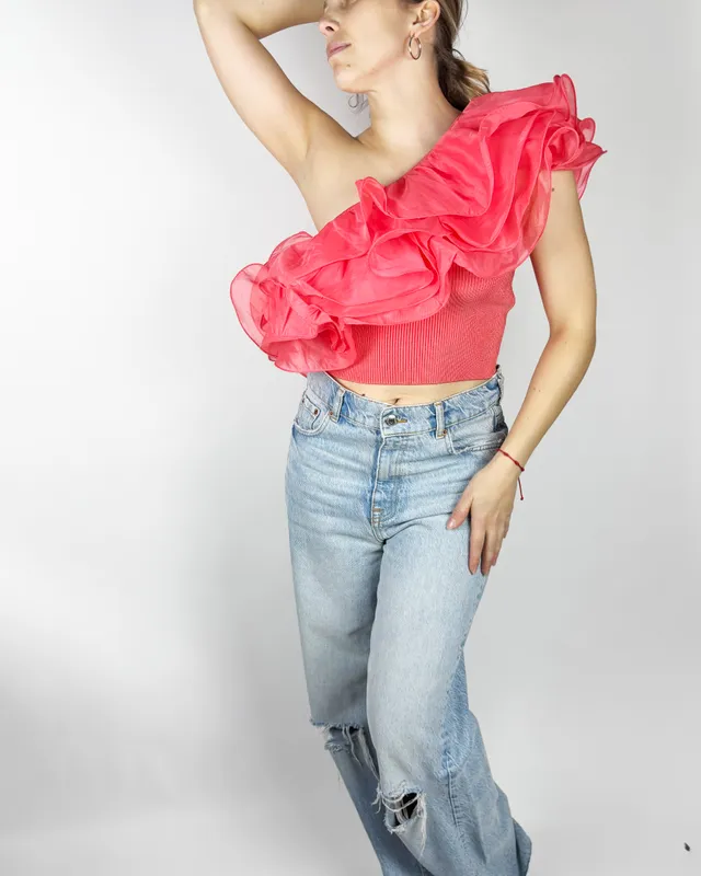 Top coral c/volados gasa zara