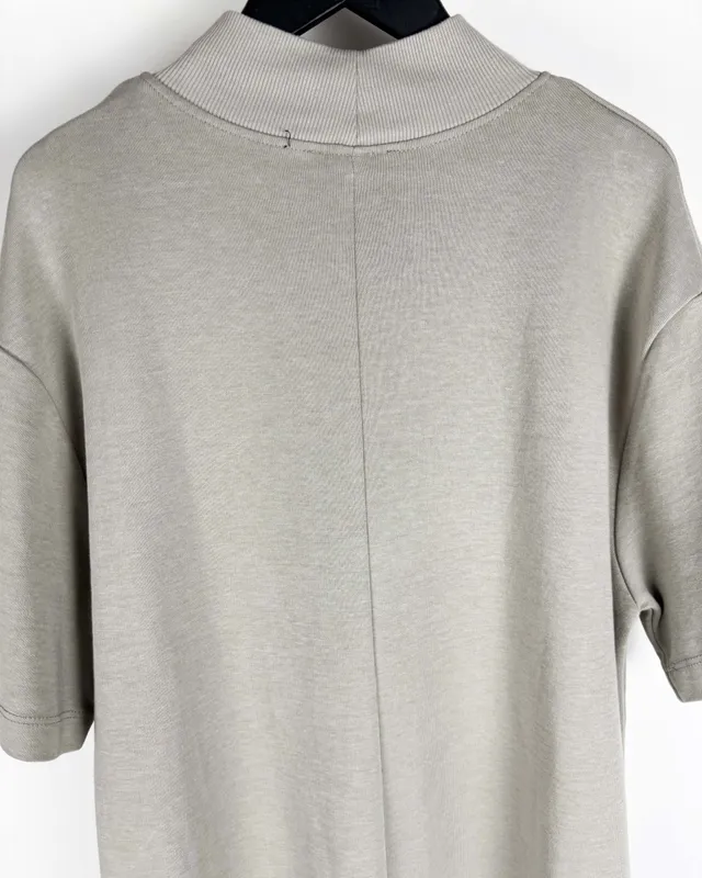 Vestido gris c/cuello alto zara