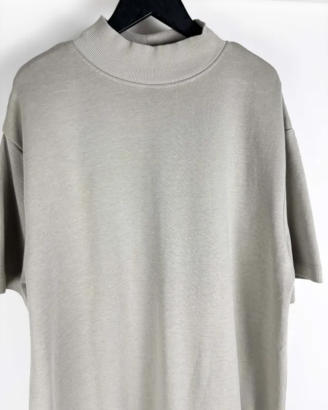 Vestido gris c/cuello alto zara