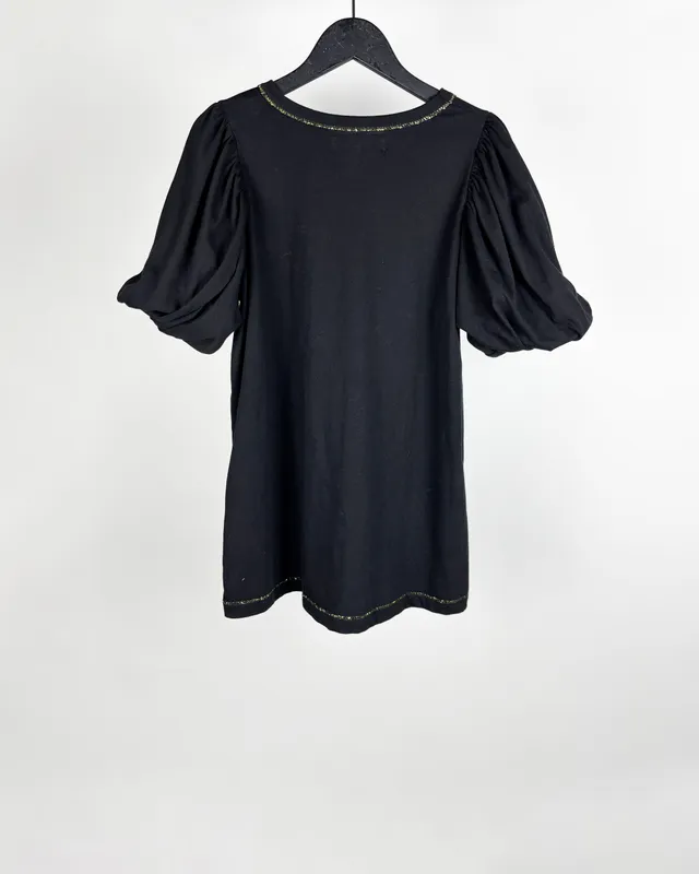 Remera negra rapsodia