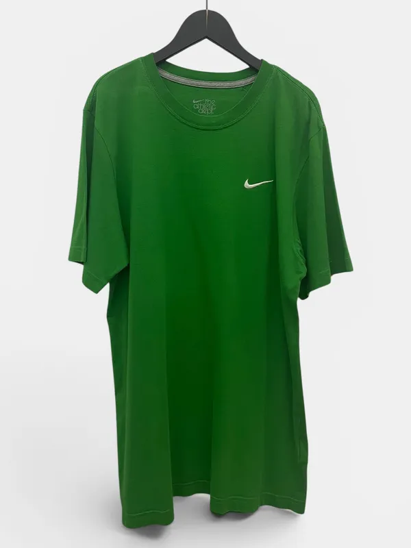Remera deportiva basica nike