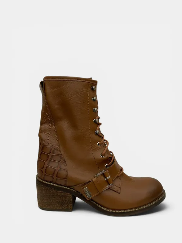 Botas mi libertad cuero acordonadas