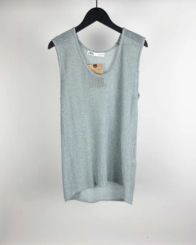 Chaleco tejido celeste zara