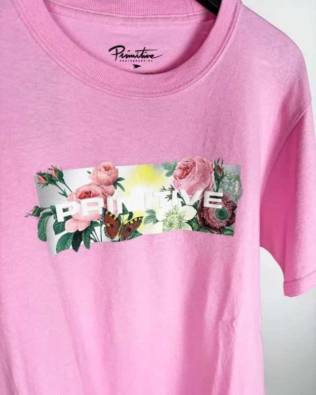 Remera rosada primitive