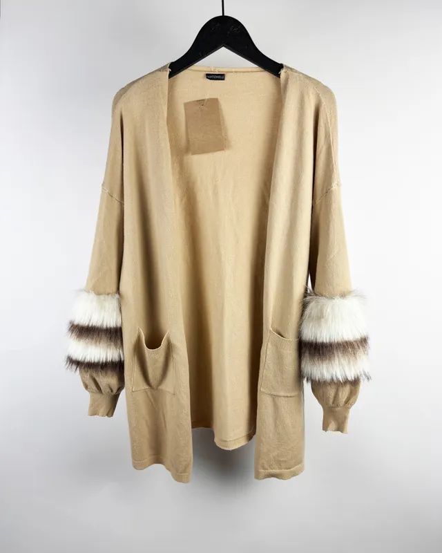 Saco beige mangas peludas antonelli